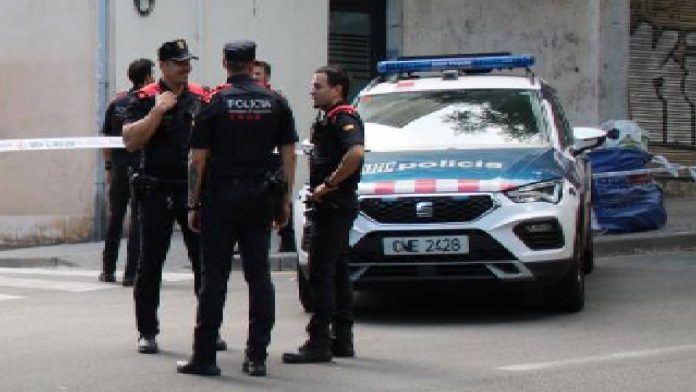 Dos menores heridos por arma blanca en el Carmel