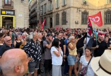 La crisis de Ceuta enfrenta dos protestas en Barcelona La crisis de Ceuta enfrenta dos protestas en Barcelona