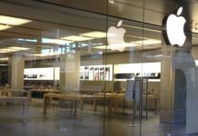 Los Mossos investigan un robo en la tienda Apple de La Maquinista Los Mossos investigan un robo en la tienda Apple de La Maquinista