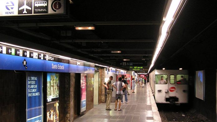 TMB mejora la accesibilidad en Sants Estació y Torrassa