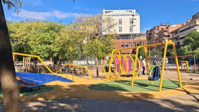 Nueva área infantil accesible en los jardines del Doctor Roig Nueva área infantil accesible en los jardines del Doctor Roig
