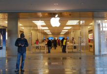 Roban de madrugada en la tienda de Apple de La Maquinista Roban de madrugada en la tienda de Apple de La Maquinista