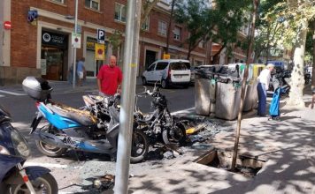 Siete contenedores arden en una nueva oleada en el Guinardó Siete contenedores arden en una nueva oleada en el Guinardó