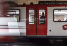 TMB refuerza el metro y el bus por la Diada en Barcelona TMB refuerza el metro y el bus por la Diada en Barcelona