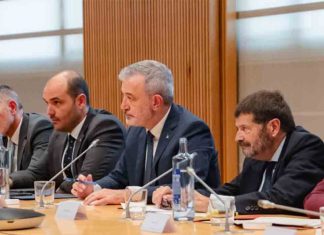 Barcelona activa ayudas para los comercios afectados por los disturbios Barcelona activa ayudas para los comercios afectados por los disturbios