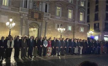 Barcelona rinde homenaje a las víctimas del accidente ferroviario de Toledo Barcelona rinde homenaje a las víctimas del accidente ferroviario de Toledo
