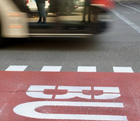 Desconvocada la huelga de autobuses de TMB tras un acuerdo sindical Desconvocada la huelga de autobuses de TMB tras un acuerdo sindical