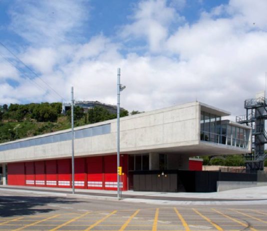 Detenido un ladrón tras el asalto al parque de Bomberos de Montjuïc Detenido un ladrón tras el asalto al parque de Bomberos de Montjuïc