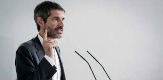 Ernest Urtasun será el número dos de Frente Amplio por Barcelona Ernest Urtasun será el número dos de Frente Amplio por Barcelona