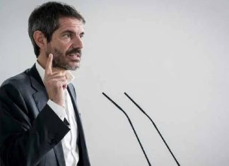Ernest Urtasun será el número dos de Frente Amplio por Barcelona Ernest Urtasun será el número dos de Frente Amplio por Barcelona