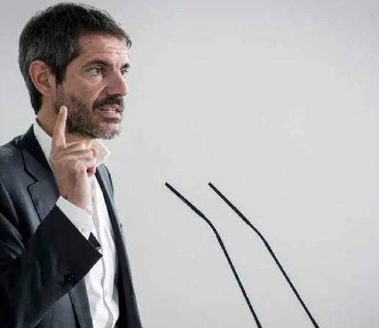 Ernest Urtasun será el número dos de Frente Amplio por Barcelona Ernest Urtasun será el número dos de Frente Amplio por Barcelona
