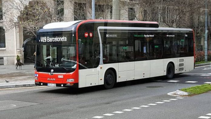 Huelga de autobuses TMB servicios mínimos este jueves