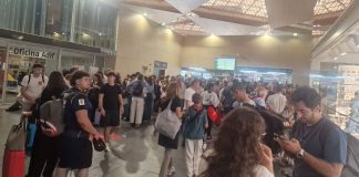 Interrumpida la alta velocidad entre Barcelona y Madrid por un AVE incendiado Interrumpida la alta velocidad entre Barcelona y Madrid por un AVE incendiado