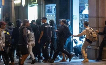 La Fiscalía pide internamiento para seis menores por los disturbios en Barcelona La Fiscalía pide internamiento para seis menores por los disturbios en Barcelona