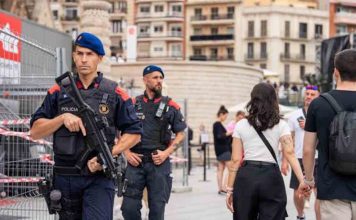 Los Mossos refuerzan la seguridad ante la alerta yihadista Los Mossos refuerzan la seguridad ante la alerta yihadista