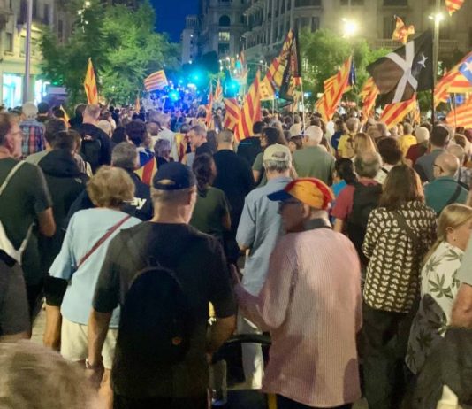 Manifestación en Barcelona por el noveno aniversario del 1-O Manifestación en Barcelona por el noveno aniversario del 1-O