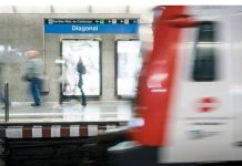 TMB refuerza las líneas 1 y 5 del metro de Barcelona TMB refuerza las líneas 1 y 5 del metro de Barcelona